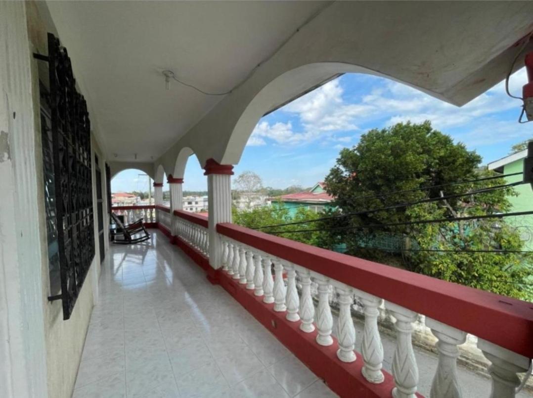 Arnold'S Guest House San Ignacio Luaran gambar